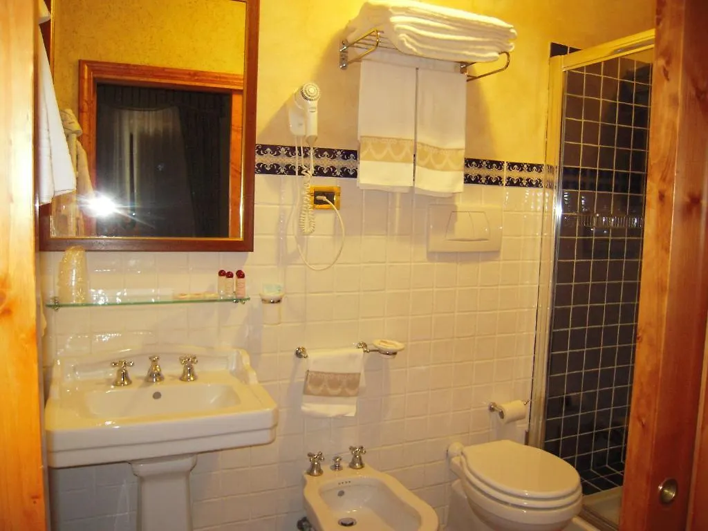 B&B Palazzo Al Torrione San Gimignano 2*,  Italy